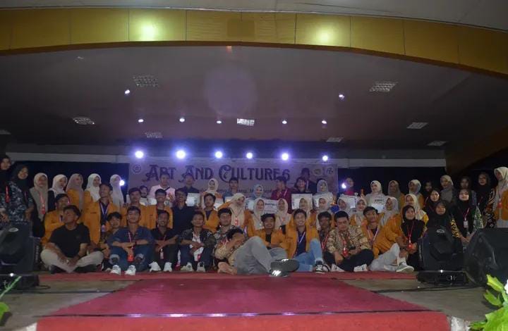 Perjuangan UKM Seni dalam Menyelenggarakan AAC 6 di Lapangan Cindua Mato