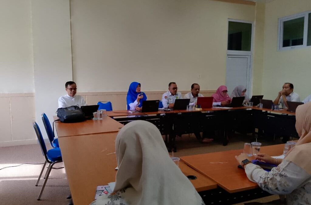 Fakultas Ushuluddin, Adab dan Dakwah UIN Mahmud Yunus Batusangkar Gelar Rapat Persiapan Akreditasi Prodi