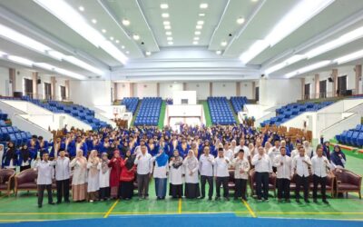 FUAD UIN Mahmud Yunus Batusangkar Lepas Mahasiswa KKN dan Magang, Dekan Tekankan Pengabdian dan Keteladanan