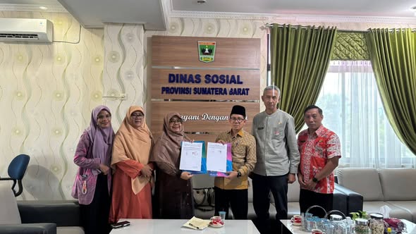 Fakultas Ushuluddin, Adab, dan Dakwah UIN Mahmud Yunus Batusangkar Perkuat Kerja Sama dengan Dinas Sosial Provinsi Sumatera Barat