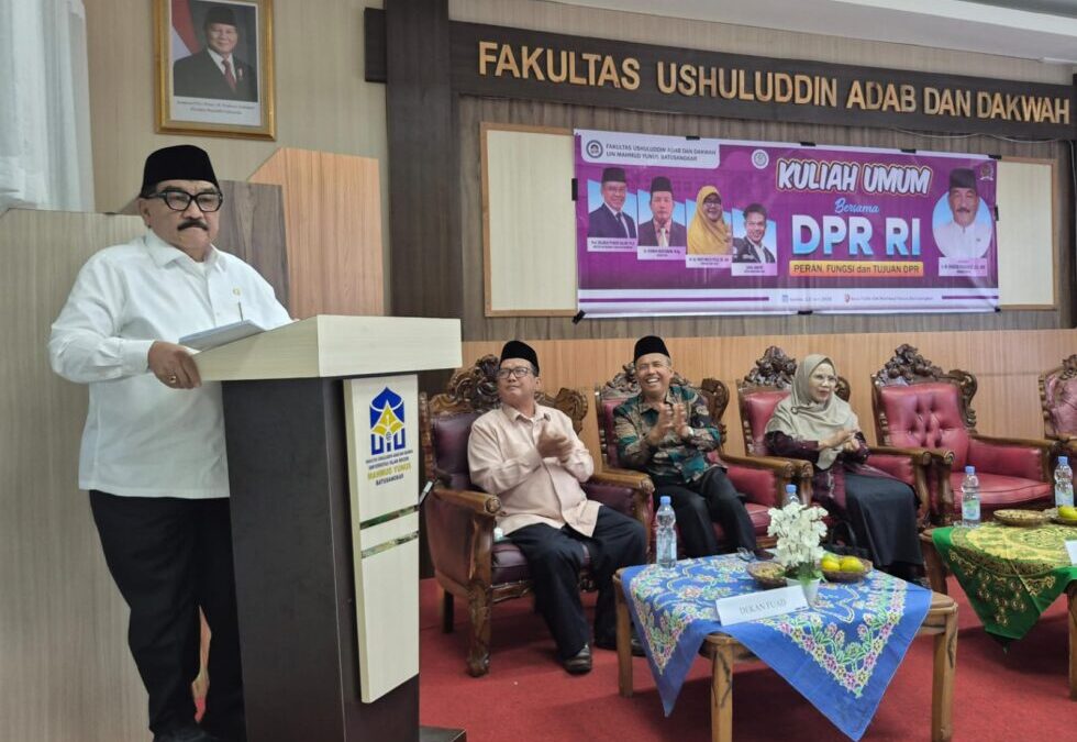 Anggota DPR RI M. Shadiq Pasadigoe Beri Kuliah Umum dan Dorong Mahasiswa UIN Batusangkar Berprestasi: Bukan Kota Besar, Bukan Halangan